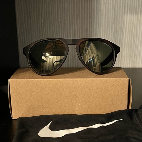 Nike Sunglasses tortoise shell - Picture 2 of 3